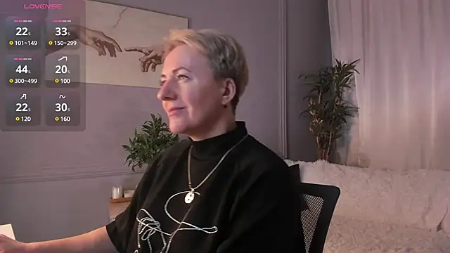 Snapshot of Nika_Smit chatting on March 22, 5:39 am Nika Smit online show from March 22, 5:39 am