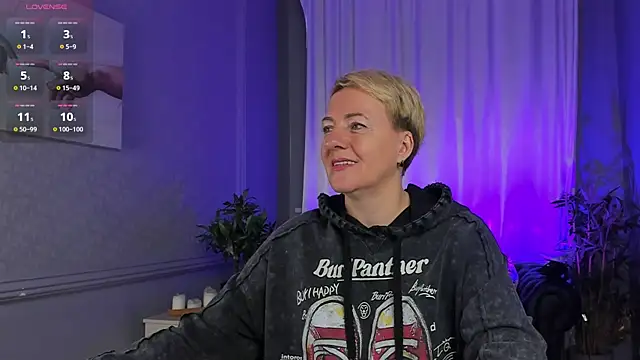 Snapshot of Nika_Smit chatting on October 23, 5:07 am Nika Smit online show from October 23, 5:07 am