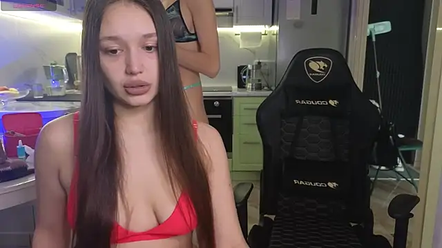 Snapshot of Megan_Kira chatting on March 8, 5:17 am Megan Kira online show from March 8, 5:17 am