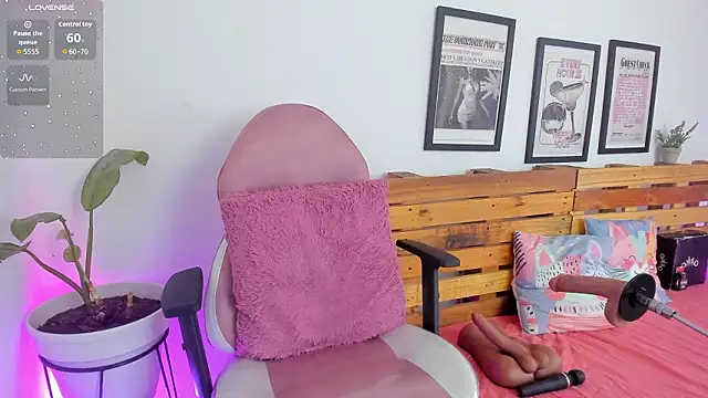 Alisson Boobs  online show from March 14, 9:09 pm