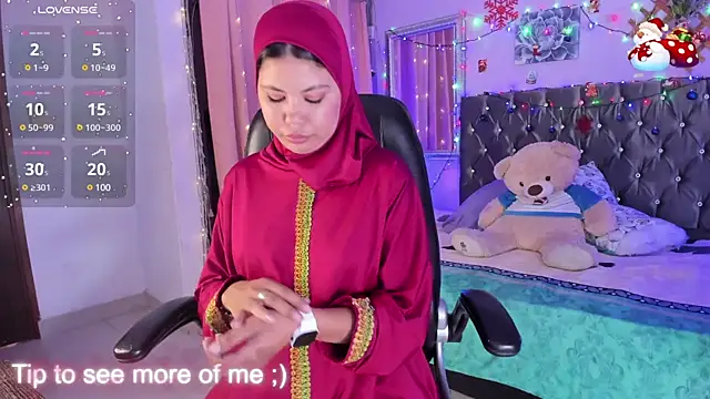 ShairaAwada online show from December 5, 3:39 pm