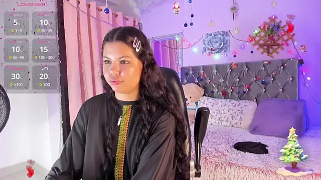 ShairaAwada online show from December 11, 3:47 pm