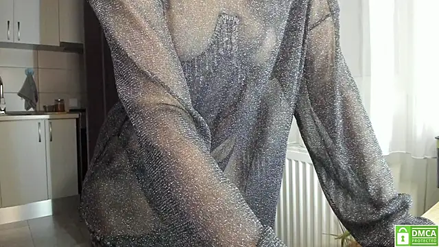 Snapshot of Anahi1993 chatting on December 23, 4:32 am Anahi1993 online show from December 23, 4:32 am