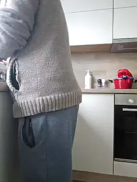 Snapshot of lapa525 chatting on December 10, 9:33 am lapa525 online show from December 10, 9:33 am