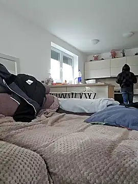 Snapshot of lapa525 chatting on December 13, 12:06 pm lapa525 online show from December 13, 12:06 pm