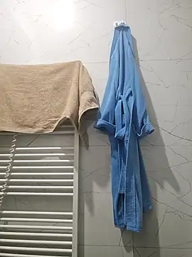 Snapshot of lapa525 chatting on December 13, 7:32 pm lapa525 online show from December 13, 7:32 pm