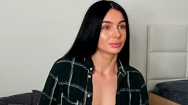 IvyKaelani online show from February 1, 8:37 pm