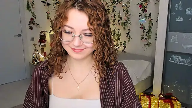 SereneFlame online show from December 14, 10:09 am