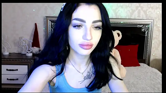 NancyLovee  online show from January 4, 6:09 pm