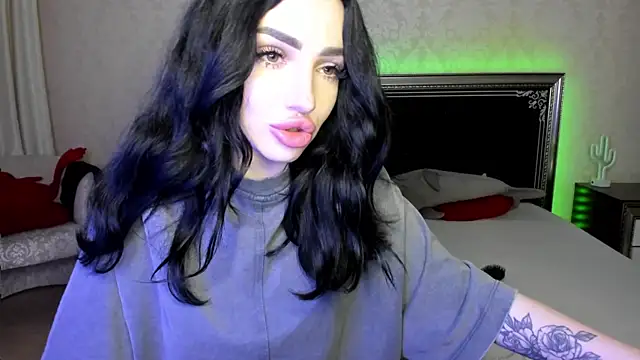 NancyLovee  online show from March 16, 1:07 am