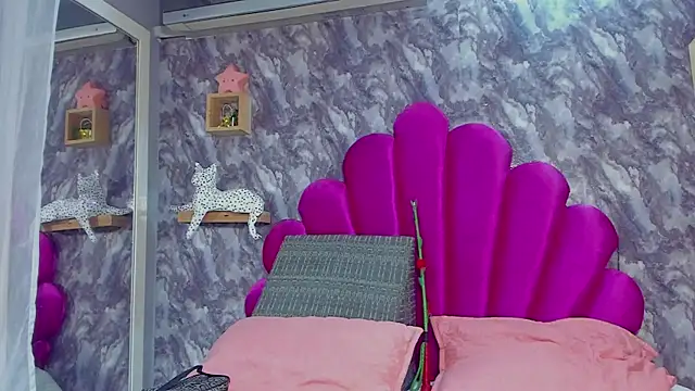 EMMAPARISS online show from October 11, 11:53 am