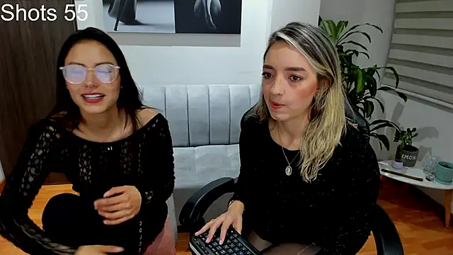 Snapshot of Katapinter chatting on March 1, 1:53 am Katapinter online show from March 1, 1:53 am