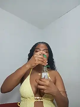 gianna smith online show from June 6, 1:32 am