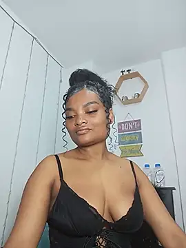 Snapshot of gianna_smith chatting on July 11, 2:47 am gianna smith online show from July 11, 2:47 am