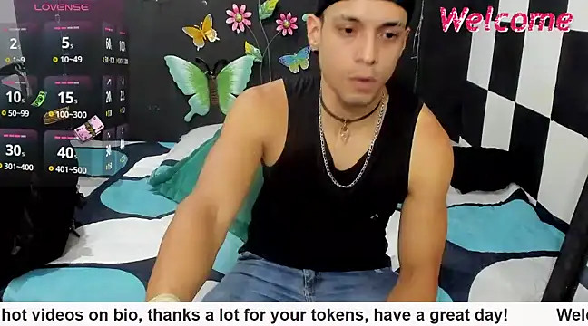 MikeRose94 online show from March 15, 4:32 pm