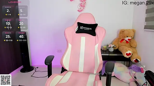 megan 29 online show from March 6, 2:19 am