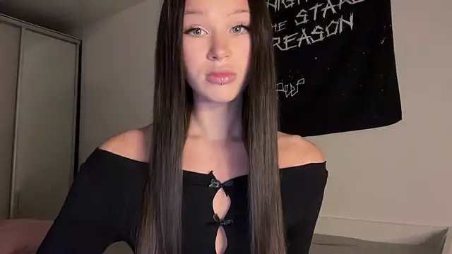 Snapshot of ur_molly chatting on September 12, 1:38 am ur molly online show from September 12, 1:38 am