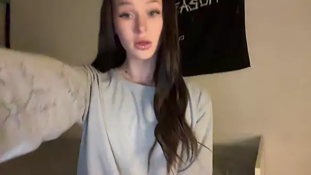 Snapshot of ur_molly chatting on October 12, 4:17 pm ur molly online show from October 12, 4:17 pm