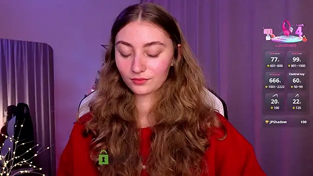 Snapshot of lady_curls chatting on December 17, 11:44 pm lady curls online show from December 17, 11:44 pm