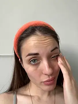 AmiLavs online show from February 12, 11:18 am