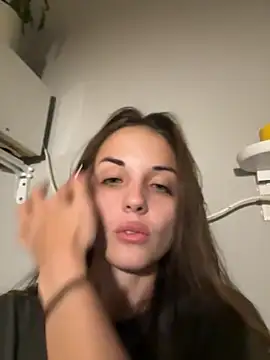 AmiLavs online show from October 9, 8:29 pm