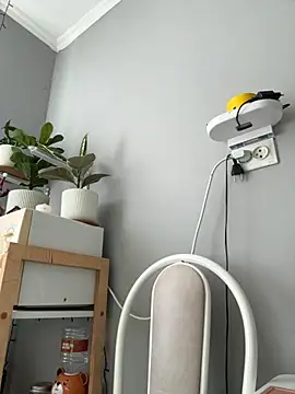 AmiLavs online show from November 17, 8:53 am