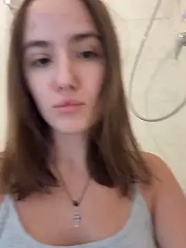 Snapshot of EmilyWi_ chatting on October 1, 2:23 pm EmilyWi online show from October 1, 2:23 pm