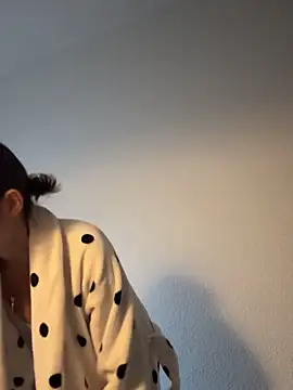 Snapshot of EmilyWi_ chatting on October 10, 3:55 pm EmilyWi online show from October 10, 3:55 pm