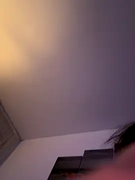 Snapshot of EmilyWi_ chatting on November 3, 9:59 pm EmilyWi online show from November 3, 9:59 pm