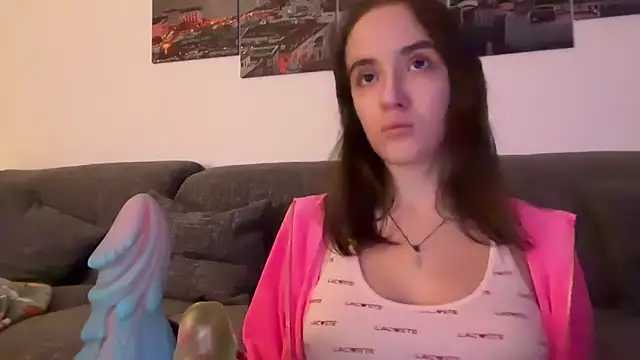 Snapshot of EmilyWi_ chatting on November 8, 7:23 pm EmilyWi online show from November 8, 7:23 pm