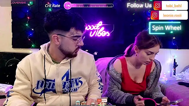 MrAndMrsSavage online show from December 8, 8:04 pm