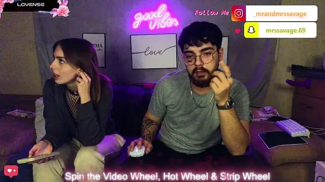 MrAndMrsSavage online show from January 17, 6:54 pm