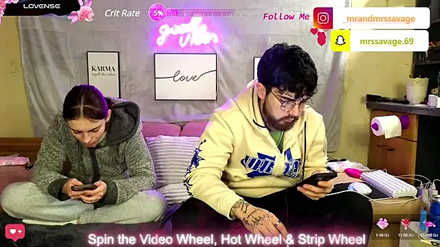 MrAndMrsSavage online show from January 23, 1:51 am