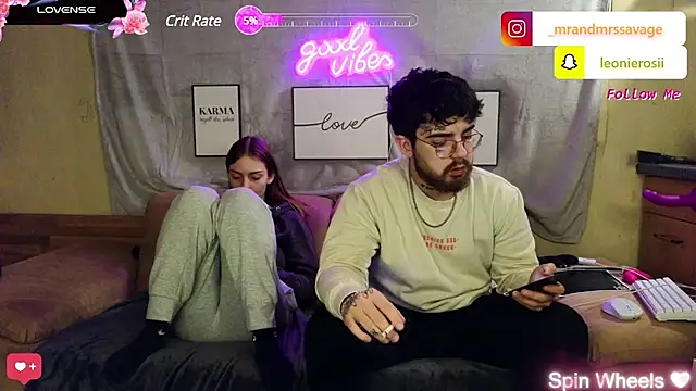 MrAndMrsSavage online show from January 27, 9:44 pm