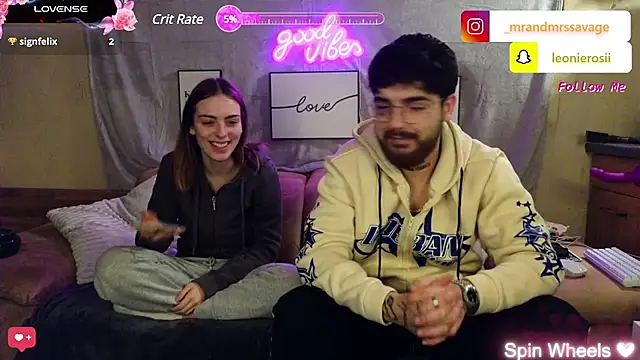 MrAndMrsSavage online show from January 29, 11:04 pm