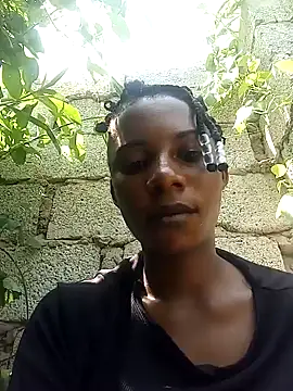 Snapshot of Yourlittlegirl19 chatting on December 28, 10:03 am Yourlittlegirl19 online show from December 28, 10:03 am