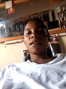 Snapshot of Yourlittlegirl19 chatting on January 4, 5:48 am Yourlittlegirl19 online show from January 4, 5:48 am