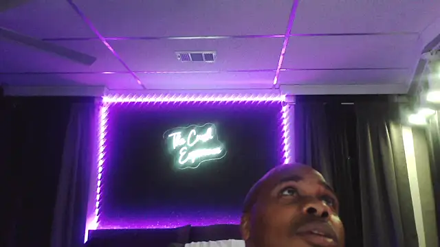 Snapshot of Dcrush17 chatting on December 13, 7:58 am Dcrush17 online show from December 13, 7:58 am