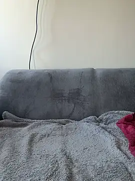 Mia harmati online show from March 14, 12:10 pm