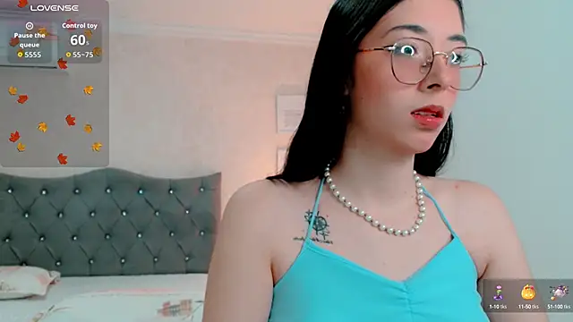 Snapshot of brooklove_doll chatting on October 13, 2:11 am brooklove doll online show from October 13, 2:11 am