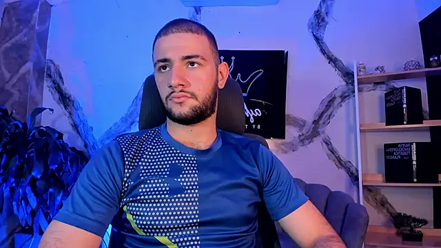 MaximusDick1  online show from March 15, 12:22 pm