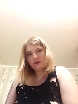 Snapshot of SckayilaGray chatting on December 23, 10:44 pm SckayilaGray online show from December 23, 10:44 pm