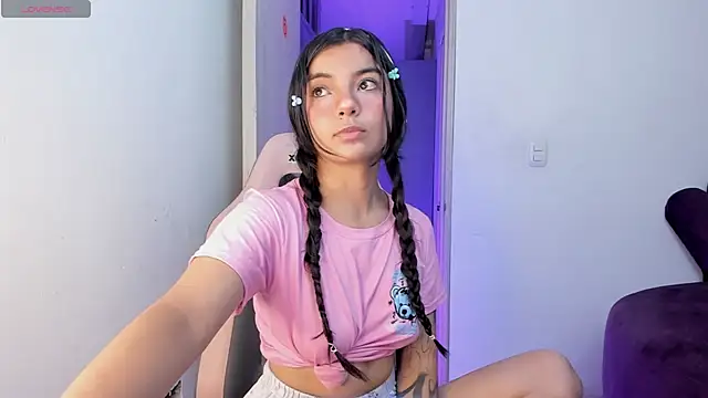 sofi soft  online show from May 28, 5:10 pm