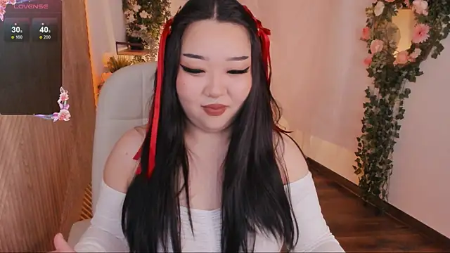 Snapshot of mei_honey_ chatting on December 17, 5:29 am mei honey  online show from December 17, 5:29 am