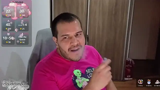 Snapshot of bearcloudcomputa chatting on November 8, 5:07 am bearcloudcomputa online show from November 8, 5:07 am