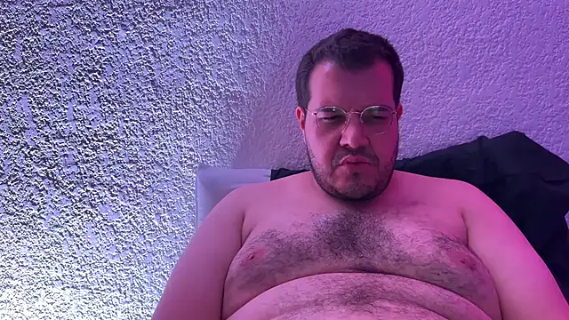 Snapshot of bearcloudcomputa chatting on February 26, 7:07 am bearcloudcomputa online show from February 26, 7:07 am