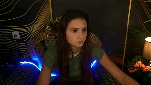 ValeryRoyale online show from December 18, 2:17 pm