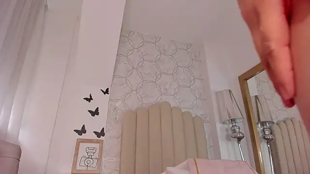 Snapshot of Foxy200__ chatting on July 7, 7:51 pm Foxy200 online show from July 7, 7:51 pm