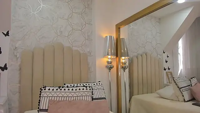 Snapshot of Foxy200__ chatting on July 26, 7:54 pm Foxy200 online show from July 26, 7:54 pm