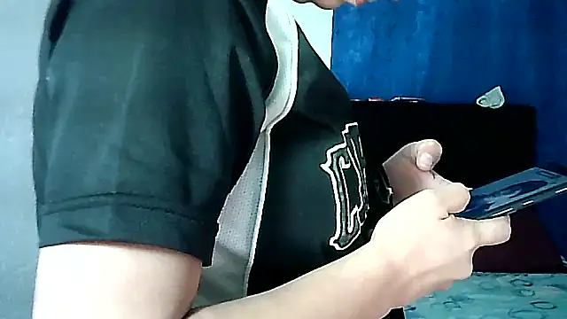 Im Milan Rs online show from December 2, 2:50 am